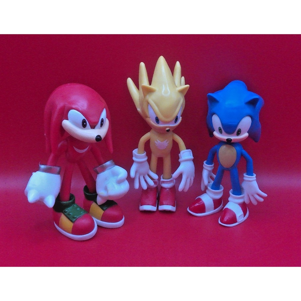 **Lot Of 3 Sonic The Hedgehog Character Figures 4 to 5 inches tall